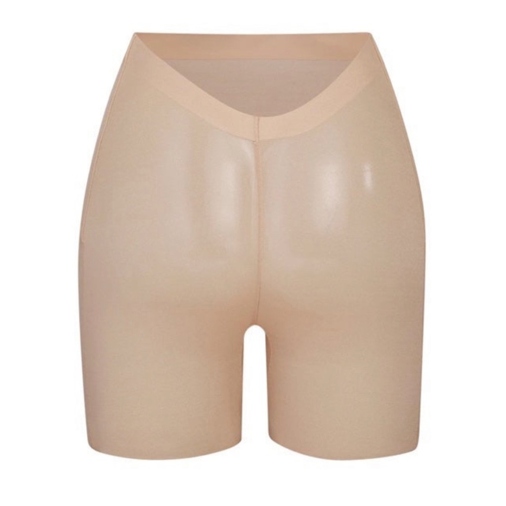 Skims sheer sculpt low back shorts NWT**